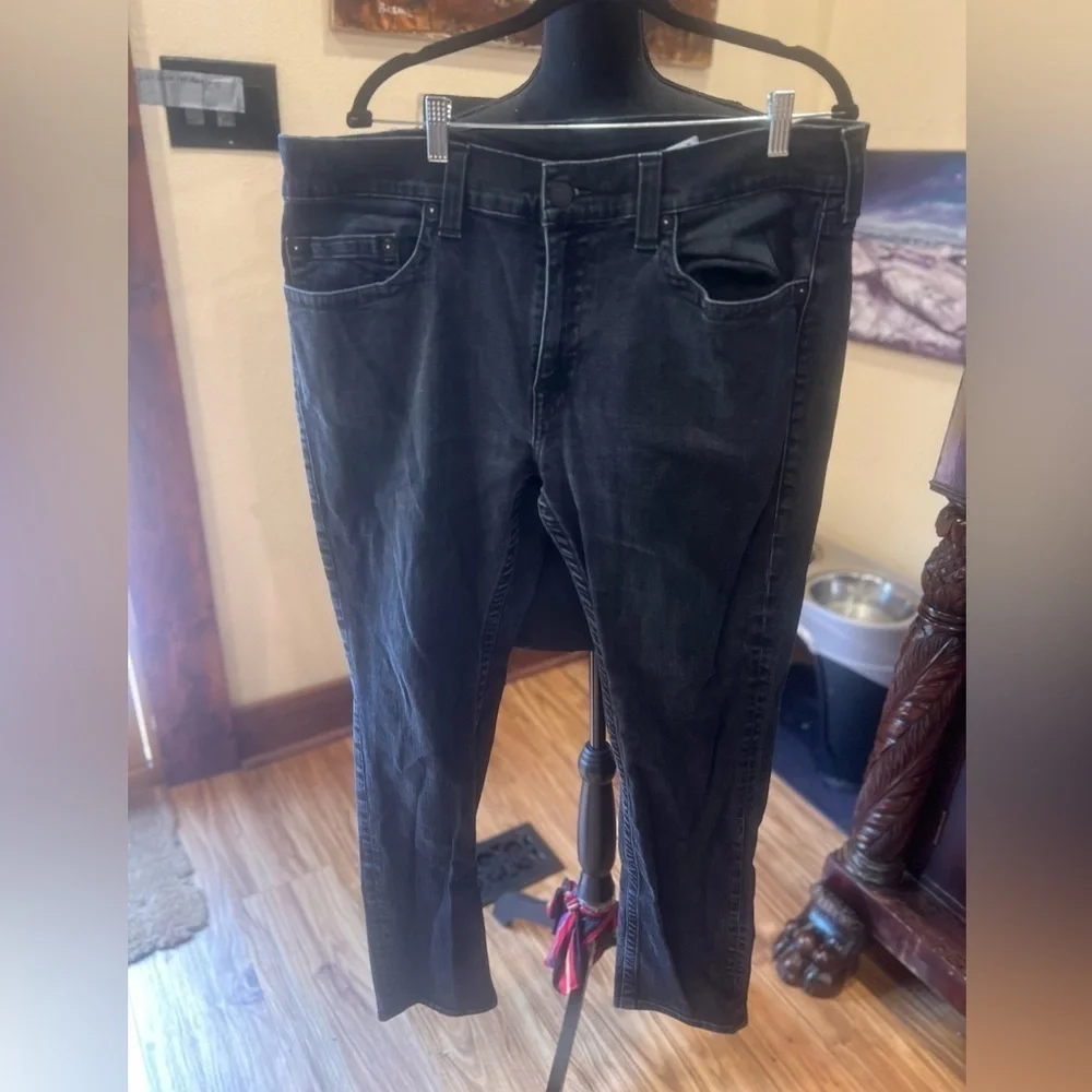 True Religion “Geno” jeans size 40 in GUC